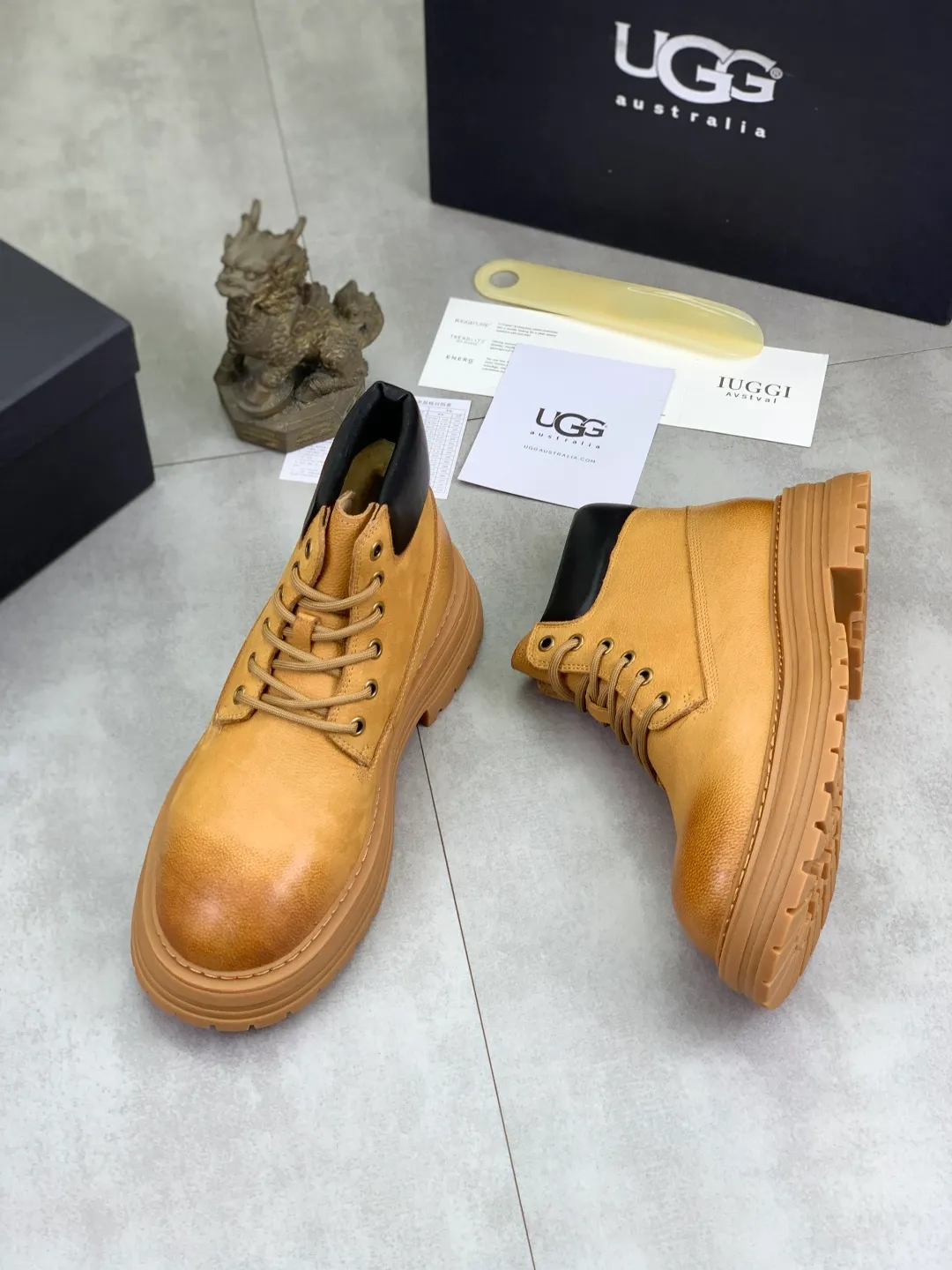 Men's men's shoes 💰P660 New arrival 🆕🆕🆕 IUGGI Men's British retro Martin boots Winter new men's outdoor hiking boots First layer of cowhide on the outside and wool on the inside Comfortable and warm Rubber sole sole Non-slip and firm Trendy and fashionable Casual and versatile Size: 38-44 (45 customized) Color: three colors